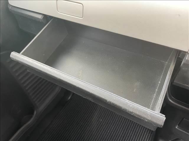 スペーシア ＨＹＢＲＩＤ　Ｇ　ナビゲーション／ＥＴＣ／スマートキー／プッシュスタート／オートライト／オートエアコン／ヘッドライトレベライザー／アイドリングストップ／フロアマット／サイドバイザー／ベンチシート／電動格納ミラー（26枚目）