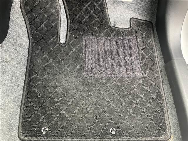 ���ÎԂ͂P�_���̂ł����y�X�}�C���́A�y�S���[�ԉ\�z�݌ɂ̒��ŋC�ɓ��������Ԃ�����܂�����A�����߂ɂ��₢���킹���������I�I