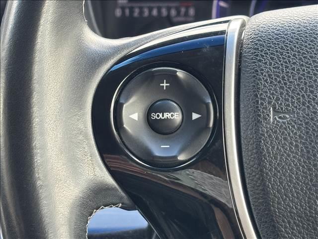 オデッセイ ＡＢＳＯＬＵＴＥ　２０ｔｈ　Ａｎｎｉｖｅｒｓａｒｙ　７人乗り　ナビゲーション／ＥＴＣ／バックカメラ／クルーズコントロール／スマートキー／フリップダウンモニター／ＬＥＤヘッドライト／オートライト／オートエアコン／アイドリングストップ／両側電動スライドドア（15枚目）