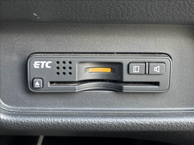 オデッセイ ＡＢＳＯＬＵＴＥ　２０ｔｈ　Ａｎｎｉｖｅｒｓａｒｙ　７人乗り　ナビゲーション／ＥＴＣ／バックカメラ／クルーズコントロール／スマートキー／フリップダウンモニター／ＬＥＤヘッドライト／オートライト／オートエアコン／アイドリングストップ／両側電動スライドドア（21枚目）