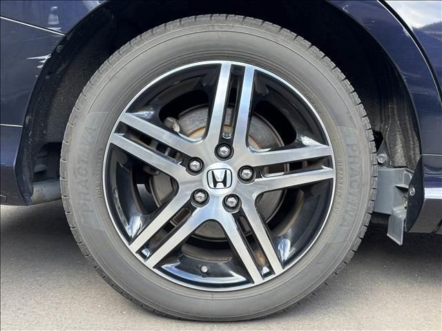 オデッセイ ＡＢＳＯＬＵＴＥ　２０ｔｈ　Ａｎｎｉｖｅｒｓａｒｙ　７人乗り　ナビゲーション／ＥＴＣ／バックカメラ／クルーズコントロール／スマートキー／フリップダウンモニター／ＬＥＤヘッドライト／オートライト／オートエアコン／アイドリングストップ／両側電動スライドドア（47枚目）