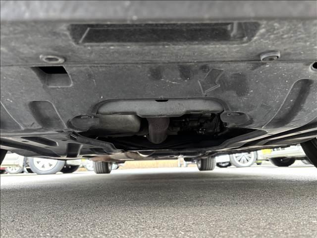 オデッセイ ＡＢＳＯＬＵＴＥ　２０ｔｈ　Ａｎｎｉｖｅｒｓａｒｙ　７人乗り　ナビゲーション／ＥＴＣ／バックカメラ／クルーズコントロール／スマートキー／フリップダウンモニター／ＬＥＤヘッドライト／オートライト／オートエアコン／アイドリングストップ／両側電動スライドドア（49枚目）