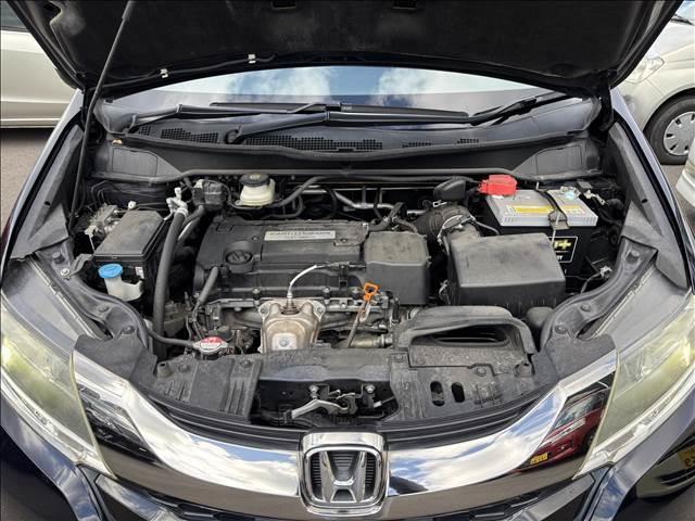 オデッセイ ＡＢＳＯＬＵＴＥ　２０ｔｈ　Ａｎｎｉｖｅｒｓａｒｙ　７人乗り　ナビゲーション／ＥＴＣ／バックカメラ／クルーズコントロール／スマートキー／フリップダウンモニター／ＬＥＤヘッドライト／オートライト／オートエアコン／アイドリングストップ／両側電動スライドドア（51枚目）