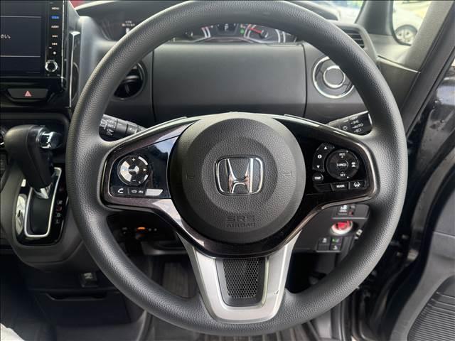 Ｎ－ＢＯＸカスタム カスタム　Ｇ・Ｌ　Ｈｏｎｄａ　ＳＥＮＳＩＮＧ　ナビゲーション／ＥＴＣ／バックカメラ／レーンキープアシスト／衝突被害軽減システム／アダプティブクルーズコントロール／スマートキー／プッシュスタート／ＬＥＤヘッドライト／オートライト／オートエアコン（9枚目）