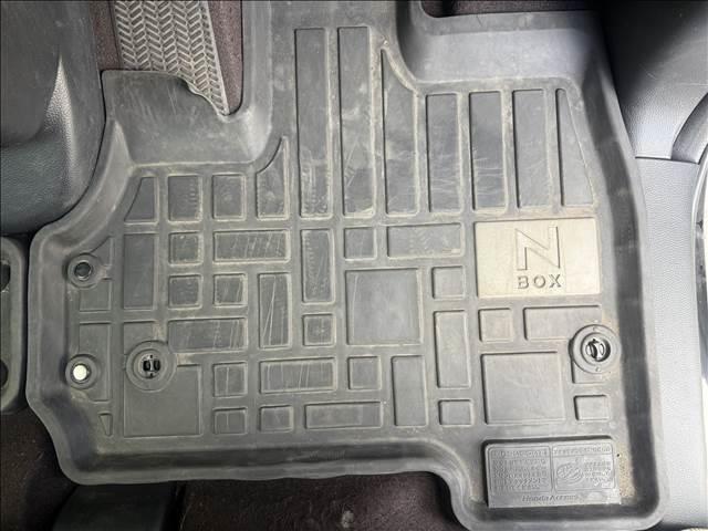 Ｎ－ＢＯＸカスタム カスタム　Ｇ・Ｌ　Ｈｏｎｄａ　ＳＥＮＳＩＮＧ　ナビゲーション／ＥＴＣ／バックカメラ／レーンキープアシスト／衝突被害軽減システム／アダプティブクルーズコントロール／スマートキー／プッシュスタート／ＬＥＤヘッドライト／オートライト／オートエアコン（30枚目）