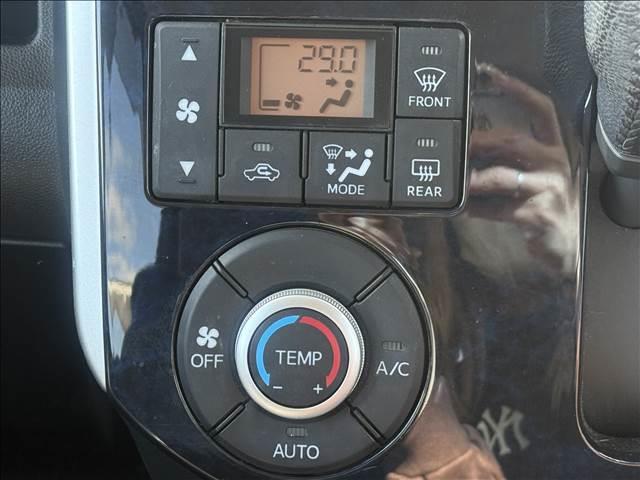 タント カスタムＲＳ　トップエディション“ＳＡＩＩＩ”　ナビゲーション／ＥＴＣ／ドライブレコーダー／スマートキー／衝突被害軽減システム／オートマチックハイビーム／ＬＥＤヘッドライト／オートライト／オートエアコン／両側電動スライドドア／シートヒーター（11枚目）