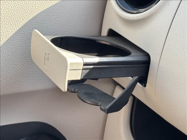 ｅＫワゴン Ｅ　ｅ－Ａｓｓｉｓｔ　社外オーディオ／シートヒーター／衝突被害軽減システム／ヘッドライトレベライザー／電動格納ミラー／ベンチシート／横滑防止装置／社外アルミホイール／フロアマット／サイドバイザー（19枚目）