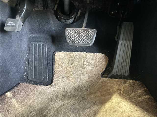 ���ÎԂ͂P�_���̂ł����y�X�}�C���́A�y�S���[�ԉ\�z�݌ɂ̒��ŋC�ɓ��������Ԃ�����܂�����A�����߂ɂ��₢���킹���������I�I