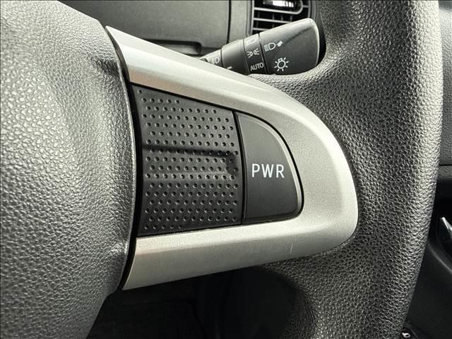 タント カスタムＸ　“トップエディションＶＳ　ＳＡＩＩＩ”　ナビゲーション／全周囲カメラ／ドライブレコーダー／衝突被害軽減システム／オートマチックハイビーム／アイドリングストップ／スマートキー／両側電動スライドドア／シートヒーター／オートライト／オートエアコン（12枚目）