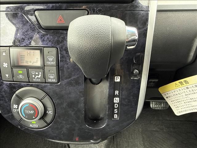 タント カスタムＸ　“トップエディションＶＳ　ＳＡＩＩＩ”　ナビゲーション／全周囲カメラ／ドライブレコーダー／衝突被害軽減システム／オートマチックハイビーム／アイドリングストップ／スマートキー／両側電動スライドドア／シートヒーター／オートライト／オートエアコン（15枚目）