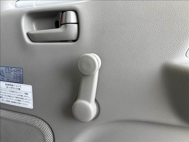 ���ÎԂ͂P�_���̂ł����y�X�}�C���́A�y�S���[�ԉ\�z�݌ɂ̒��ŋC�ɓ��������Ԃ�����܂�����A�����߂ɂ��₢���킹���������I�I