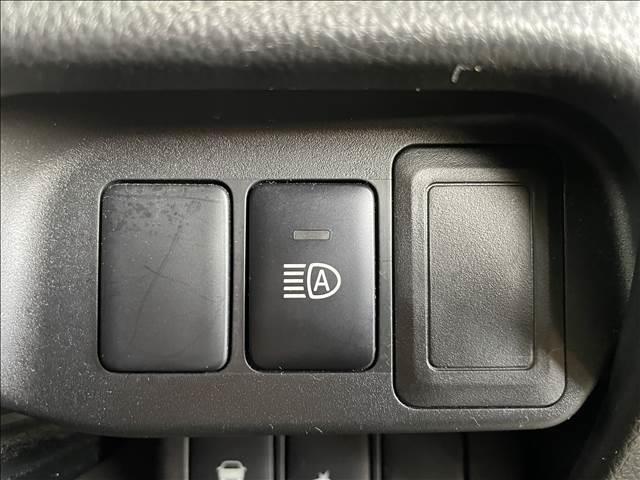 デイズ ハイウェイスターＸ　ナビゲーション／ＥＴＣ／全周囲カメラ／衝突被害軽減システム／ＨＩＤヘッドライト／オートマチックハイビーム／オートライト／スマートキー／アイドリングストップ／オートエアコン／電動格納ミラー／フロアマット（19枚目）