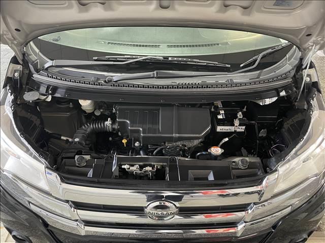 デイズ ハイウェイスターＸ　ナビゲーション／ＥＴＣ／全周囲カメラ／衝突被害軽減システム／ＨＩＤヘッドライト／オートマチックハイビーム／オートライト／スマートキー／アイドリングストップ／オートエアコン／電動格納ミラー／フロアマット（47枚目）