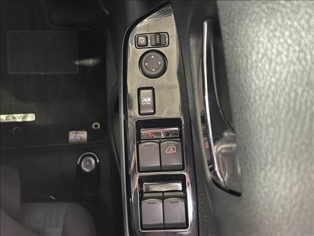 ����O�ҋ@�֊Ӓ菑�t���y�X�}�C���̍݌ɂ͑�O�ҋ@�ւ̌����ɂ����ďC���𔻒���s���Ă���܂��I���Ԃ̏�ԓ��ŋC�ɂȂ邱�Ƃ��������܂����炨�C�y�ɂ��₢���킹���������I