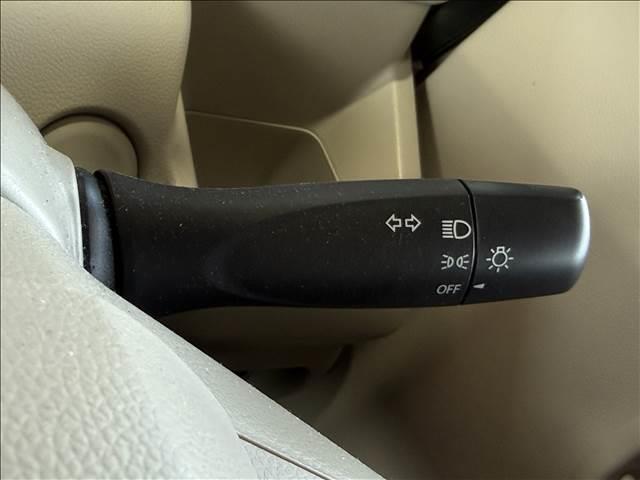 ワゴンＲ ＨＹＢＲＩＤ　ＦＸ　社外オーディオ／シートヒーター／キーレスエントリー／ヘッドライトレベライザー／電動格納ミラー／フロアマット／ベンチシート／サイドバイザー（8枚目）