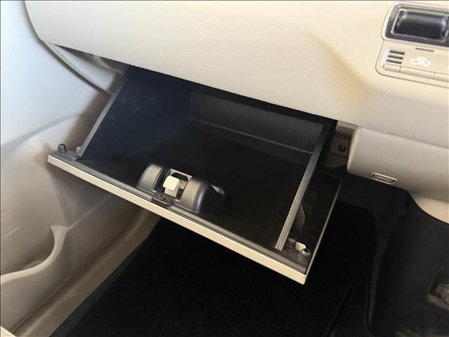 ワゴンＲ ＨＹＢＲＩＤ　ＦＸ　社外オーディオ／シートヒーター／キーレスエントリー／ヘッドライトレベライザー／電動格納ミラー／フロアマット／ベンチシート／サイドバイザー（14枚目）