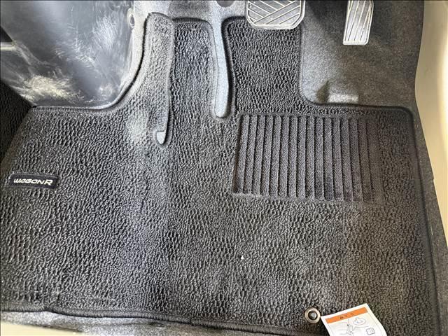 ワゴンＲ ＨＹＢＲＩＤ　ＦＸ　社外オーディオ／シートヒーター／キーレスエントリー／ヘッドライトレベライザー／電動格納ミラー／フロアマット／ベンチシート／サイドバイザー（18枚目）