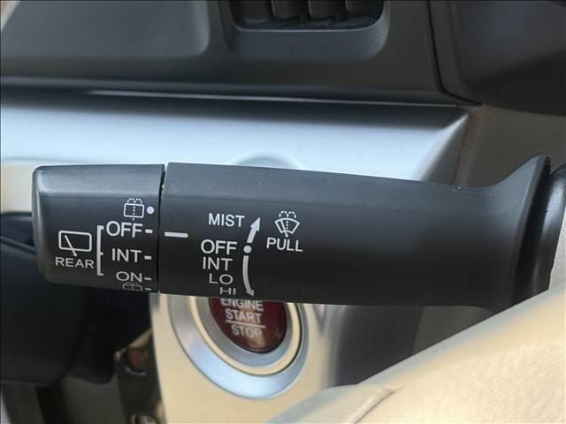 Ｎ－ＷＧＮ Ｇ　社外オーディオ／スマートキー／プッシュスタート／オートエアコン／社外アルミホイール／ヘッドライトレベライザー／アイドリングストップ／フロアマット／サイドバイザー／ベンチシート／電動格納ミラー（7枚目）