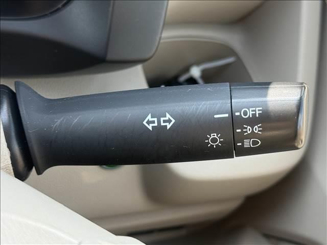 Ｎ－ＷＧＮ Ｇ　社外オーディオ／スマートキー／プッシュスタート／オートエアコン／社外アルミホイール／ヘッドライトレベライザー／アイドリングストップ／フロアマット／サイドバイザー／ベンチシート／電動格納ミラー（8枚目）