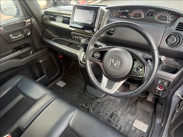 N-BOXカスタム カスタム G・Lターボ Honda SENSING ナビゲーション/ETC/バックカメラ/ドライブレコーダー/衝突軽減システム/スマートキー/LEDヘッドライト/オートライト/オートエアコン/レーンキープアシスト/両側電動スライドドア/フロアマット(37枚目)