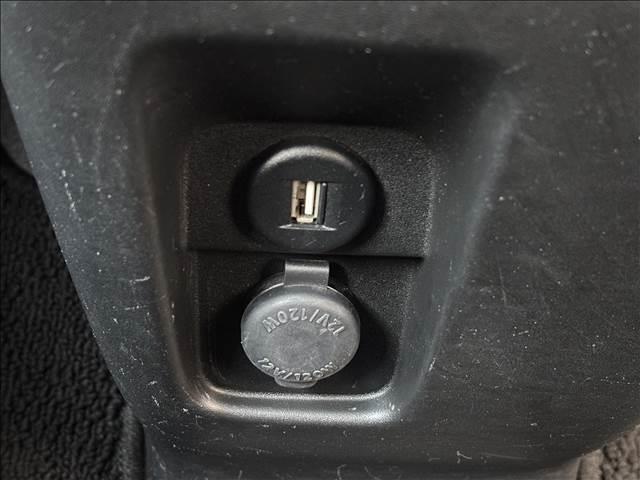 スペーシアカスタム ＨＹＢＲＩＤ　ＸＳ　ナビゲーション／ＥＴＣ／全周囲カメラ／衝突被害軽減システム／レーンキープアシスト／クリアランスソナー／両側電動スライドドア／スマートキー／ＬＥＤヘッドライト／フロントフォグランプ／シートヒーター（22枚目）