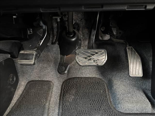 スペーシアカスタム ＨＹＢＲＩＤ　ＸＳ　ナビゲーション／ＥＴＣ／全周囲カメラ／衝突被害軽減システム／レーンキープアシスト／クリアランスソナー／両側電動スライドドア／スマートキー／ＬＥＤヘッドライト／フロントフォグランプ／シートヒーター（29枚目）