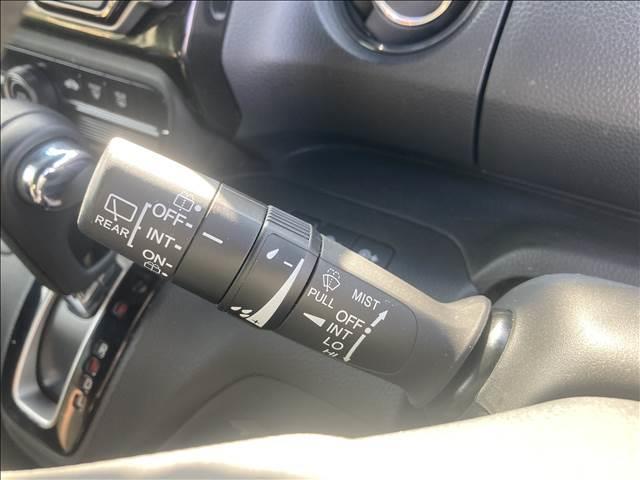 Ｎ－ＢＯＸカスタム カスタム　Ｇ・Ｌ　Ｈｏｎｄａ　ＳＥＮＳＩＮＧ　ナビゲーション／ＥＴＣ／バックカメラ／ドライブレコーダー／衝突被害軽減システム／レーンキープアシスト／アイドリングストップ／スマートキー／ＬＥＤヘッドライト／オートライト／オートエアコン／フロアマット（11枚目）