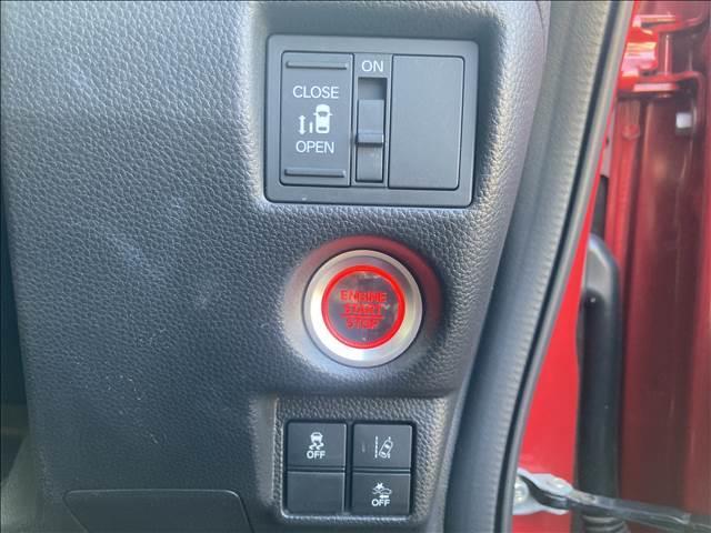 Ｎ－ＢＯＸカスタム カスタム　Ｇ・Ｌ　Ｈｏｎｄａ　ＳＥＮＳＩＮＧ　ナビゲーション／ＥＴＣ／バックカメラ／ドライブレコーダー／衝突被害軽減システム／レーンキープアシスト／アイドリングストップ／スマートキー／ＬＥＤヘッドライト／オートライト／オートエアコン／フロアマット（16枚目）