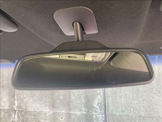 Ｎ－ＢＯＸカスタム カスタム　Ｇ・Ｌ　Ｈｏｎｄａ　ＳＥＮＳＩＮＧ　ナビゲーション／ＥＴＣ／バックカメラ／ドライブレコーダー／衝突被害軽減システム／レーンキープアシスト／アイドリングストップ／スマートキー／ＬＥＤヘッドライト／オートライト／オートエアコン／フロアマット（24枚目）