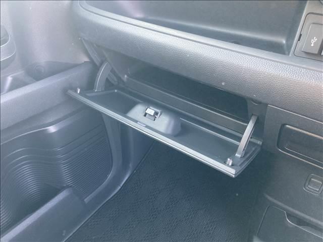 Ｎ－ＢＯＸカスタム カスタム　Ｇ・Ｌ　Ｈｏｎｄａ　ＳＥＮＳＩＮＧ　ナビゲーション／ＥＴＣ／バックカメラ／ドライブレコーダー／衝突被害軽減システム／レーンキープアシスト／アイドリングストップ／スマートキー／ＬＥＤヘッドライト／オートライト／オートエアコン／フロアマット（26枚目）