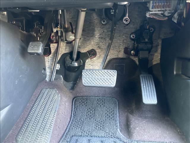 Ｎ－ＢＯＸカスタム カスタム　Ｇ・Ｌ　Ｈｏｎｄａ　ＳＥＮＳＩＮＧ　ナビゲーション／ＥＴＣ／バックカメラ／ドライブレコーダー／衝突被害軽減システム／レーンキープアシスト／アイドリングストップ／スマートキー／ＬＥＤヘッドライト／オートライト／オートエアコン／フロアマット（31枚目）