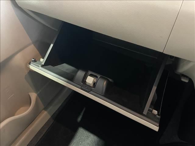 ワゴンR FA CDプレーヤー装着車 純正オーディオ/キーレスエントリー/ヘッドライトレベライザー/電動格納ミラー/フロアマット/サイドバイザー/ベンチシート(16枚目)