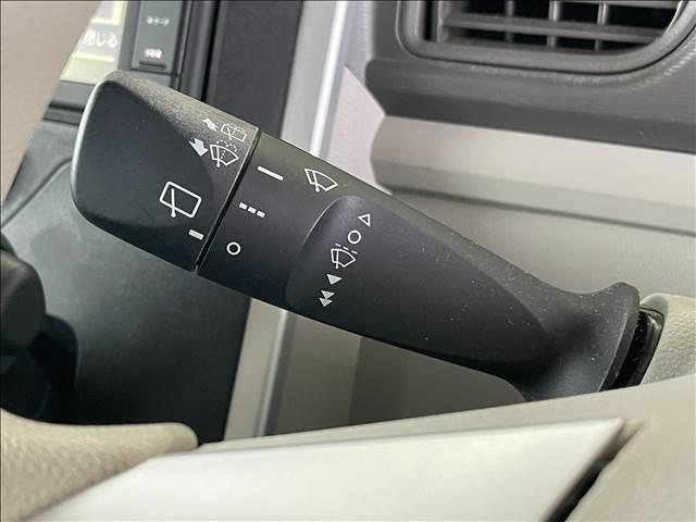 ���ÎԂ͂P�_���̂ł����y�X�}�C���́A�y�S���[�ԉ\�z�݌ɂ̒��ŋC�ɓ��������Ԃ�����܂�����A�����߂ɂ��₢���킹���������I�I