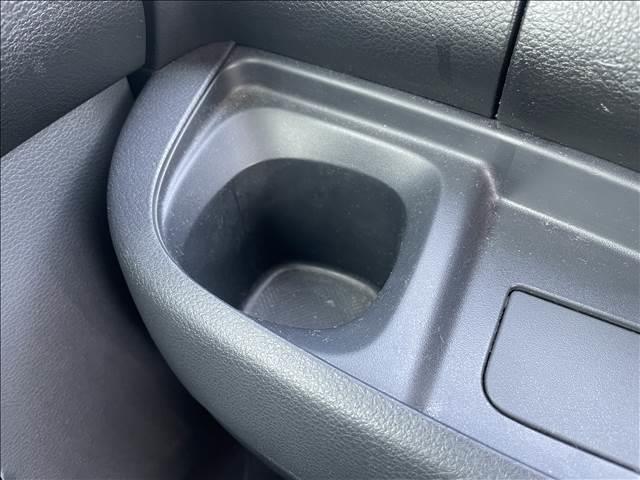 ���ÎԂ͂P�_���̂ł����y�X�}�C���́A�y�S���[�ԉ\�z�݌ɂ̒��ŋC�ɓ��������Ԃ�����܂�����A�����߂ɂ��₢���킹���������I�I