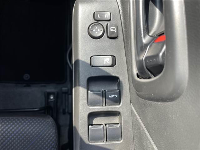 ワゴンＲ ＨＹＢＲＩＤ　ＦＸ　セーフティパッケージ全方位モニター用カ　ナビゲーション／ＥＴＣ／全周囲カメラ／衝突被害軽減システム／レーンキープアシスト／シートヒーター／アイドリングストップ／オートライト／オートエアコン／スマートキー／プッシュスタート／社外アルミホイール（28枚目）