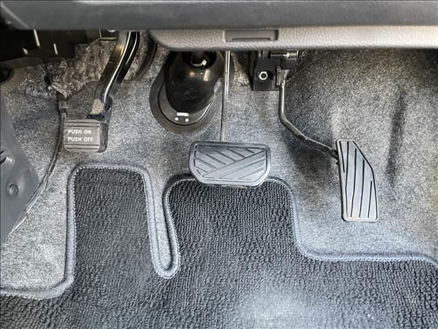 アルトラパン リミテッド　純正オーディオ／ベンチシート／シートヒーター／スマートキー／プッシュスタート／電動格納ミラー／ヘッドライトレベライザー／フロアマット／サイドバイザー（23枚目）