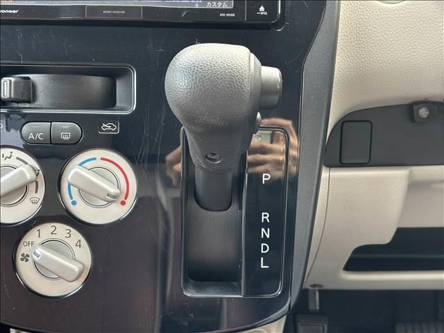 ���ÎԂ͂P�_���̂ł����y�X�}�C���́A�y�S���[�ԉ\�z�݌ɂ̒��ŋC�ɓ��������Ԃ�����܂�����A�����߂ɂ��₢���킹���������I�I