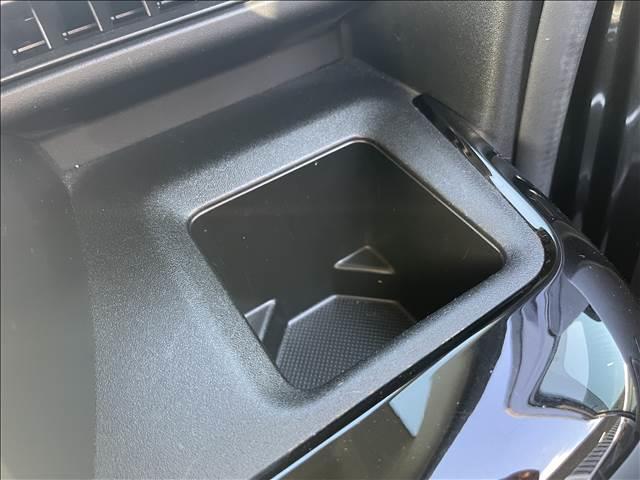 ���ÎԂ͂P�_���̂ł����y�X�}�C���́A�y�S���[�ԉ\�z�݌ɂ̒��ŋC�ɓ��������Ԃ�����܂�����A�����߂ɂ��₢���킹���������I�I