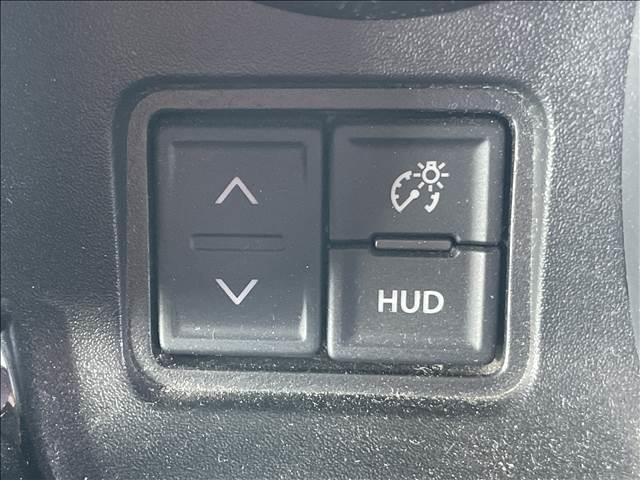 スペーシアカスタム ＨＹＢＲＩＤ　ＸＳ　全方位モニター用カメラパッケージ装着車　ナビゲーション／ＥＴＣ／全周囲カメラ／スマートキー／衝突被害軽減システム／レーンキープアシスト／クルーズコントロール／クリアランスソナー／シートヒーター／両側電動スライドドア／アイドリングストップ（18枚目）