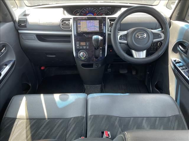 タント カスタムＲＳ　“トップエディションＶＳ　ＳＡＩＩＩ”　ナビゲーション／ＥＴＣ／全周囲カメラ／スマートキー／衝突被害軽減システム／オートマチックハイビーム／オートライト／シートヒーター／ベンチシート／両側電動スライドドア／ドライブレコーダー／サイドバイザー（2枚目）