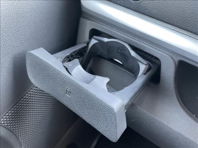 タント カスタムＲＳ　“トップエディションＶＳ　ＳＡＩＩＩ”　ナビゲーション／ＥＴＣ／全周囲カメラ／スマートキー／衝突被害軽減システム／オートマチックハイビーム／オートライト／シートヒーター／ベンチシート／両側電動スライドドア／ドライブレコーダー／サイドバイザー（25枚目）