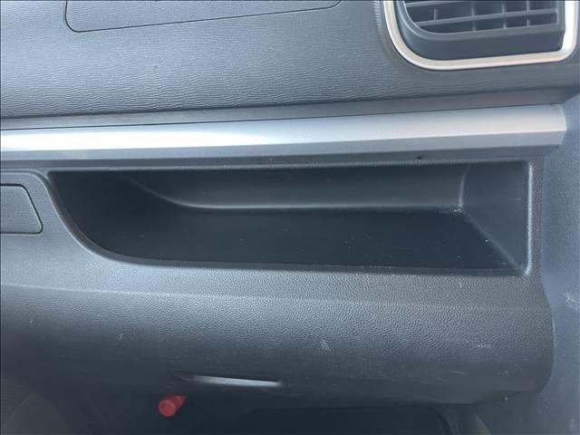 タント カスタムＲＳ　“トップエディションＶＳ　ＳＡＩＩＩ”　ナビゲーション／ＥＴＣ／全周囲カメラ／スマートキー／衝突被害軽減システム／オートマチックハイビーム／オートライト／シートヒーター／ベンチシート／両側電動スライドドア／ドライブレコーダー／サイドバイザー（28枚目）