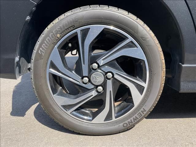 タント カスタムＲＳ　“トップエディションＶＳ　ＳＡＩＩＩ”　ナビゲーション／ＥＴＣ／全周囲カメラ／スマートキー／衝突被害軽減システム／オートマチックハイビーム／オートライト／シートヒーター／ベンチシート／両側電動スライドドア／ドライブレコーダー／サイドバイザー（46枚目）