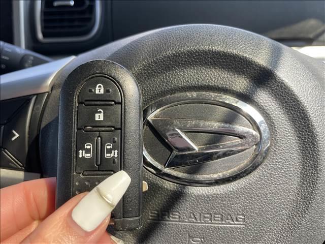 タント カスタムＲＳ　“トップエディションＶＳ　ＳＡＩＩＩ”　ナビゲーション／ＥＴＣ／全周囲カメラ／スマートキー／衝突被害軽減システム／オートマチックハイビーム／オートライト／シートヒーター／ベンチシート／両側電動スライドドア／ドライブレコーダー／サイドバイザー（51枚目）