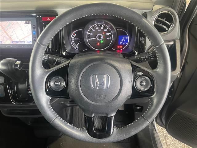 Ｎ－ＷＧＮカスタム Ｃｕｓｔｏｍ　ＳＳパッケージ　ナビゲーション／ＥＴＣ／バックカメラ／クルーズコントロール／スマートキー／プッシュスタート／オートライト／オートエアコン／アイドリングストップ／電動格納ミラー／フロアマット／サイドバイザー（12枚目）