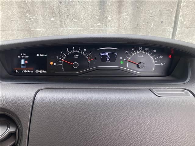 N-BOX G・Lターボ Honda SENSING ナビゲーション/ETC/バックカメラ/スマートキー/プッシュスタート/衝突被害軽減システム/レーンキープアシスト/LEDヘッドライト/オートライト/オートエアコン/アイドリングストップ/フロアマット(3枚目)