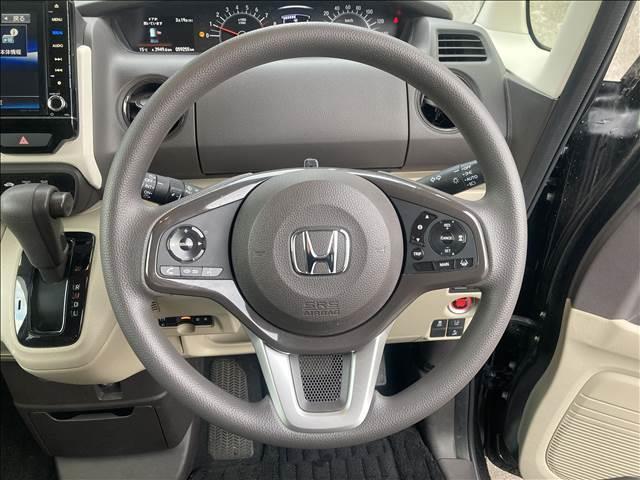 N-BOX G・Lターボ Honda SENSING ナビゲーション/ETC/バックカメラ/スマートキー/プッシュスタート/衝突被害軽減システム/レーンキープアシスト/LEDヘッドライト/オートライト/オートエアコン/アイドリングストップ/フロアマット(12枚目)