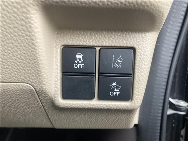 N-BOX G・Lターボ Honda SENSING ナビゲーション/ETC/バックカメラ/スマートキー/プッシュスタート/衝突被害軽減システム/レーンキープアシスト/LEDヘッドライト/オートライト/オートエアコン/アイドリングストップ/フロアマット(22枚目)