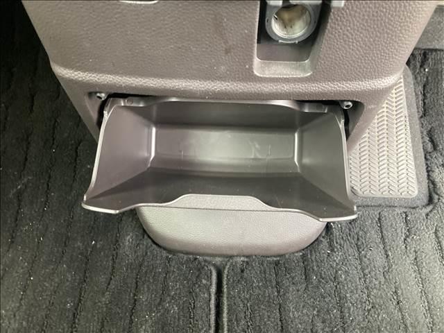 N-BOX G・Lターボ Honda SENSING ナビゲーション/ETC/バックカメラ/スマートキー/プッシュスタート/衝突被害軽減システム/レーンキープアシスト/LEDヘッドライト/オートライト/オートエアコン/アイドリングストップ/フロアマット(25枚目)