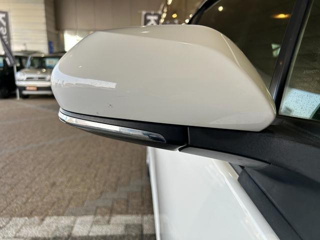 プリウス S ナビゲーション/ETC/LEDヘッドライト/オートライト/バックカメラ/スマートキー/プッシュスタート/オートエアコン/電動格納ミラー/フロアマット/サイドバイザー(37枚目)